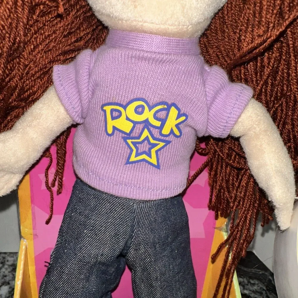 NEW - Cutie Crew Chloe Fully Poseable Doll 12